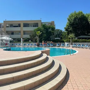 Village La Perla Hotel