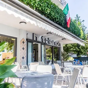 Trianon Hotel